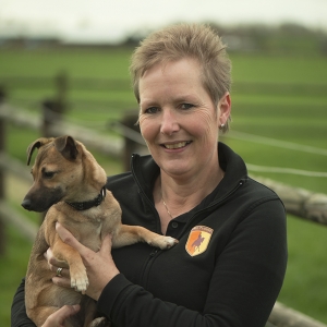 Angel hondendeskundige voor voeding en training